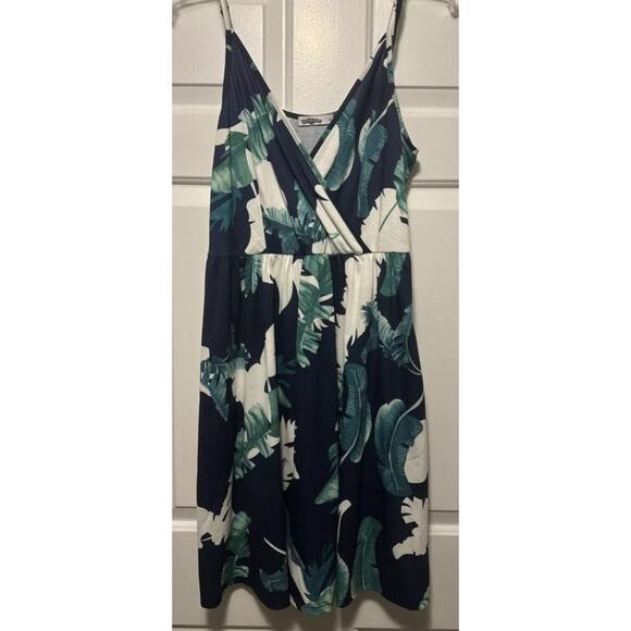 Women's Tropical Floral Dress - Medium - Picture 1 of 5